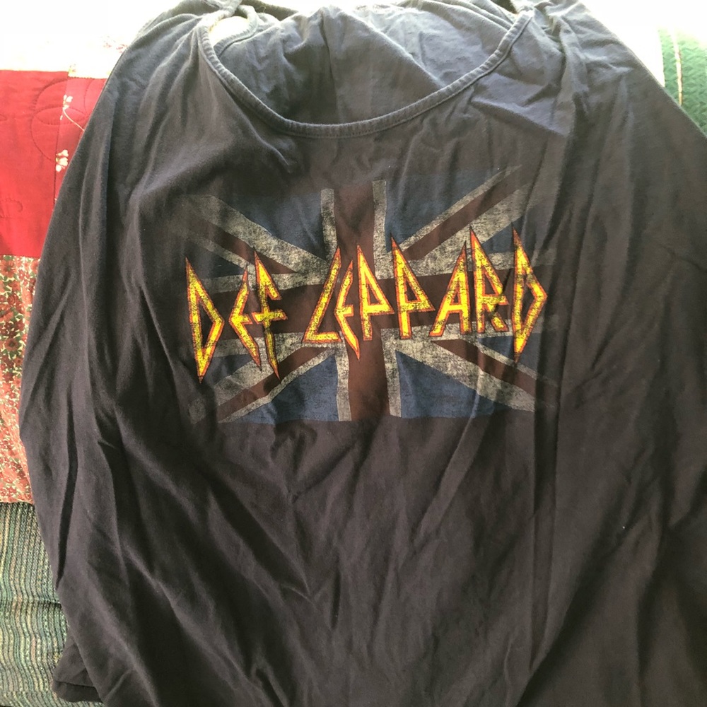 Torrid 5 Def Leppard tank top